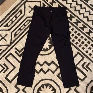 Lululemon black Capri